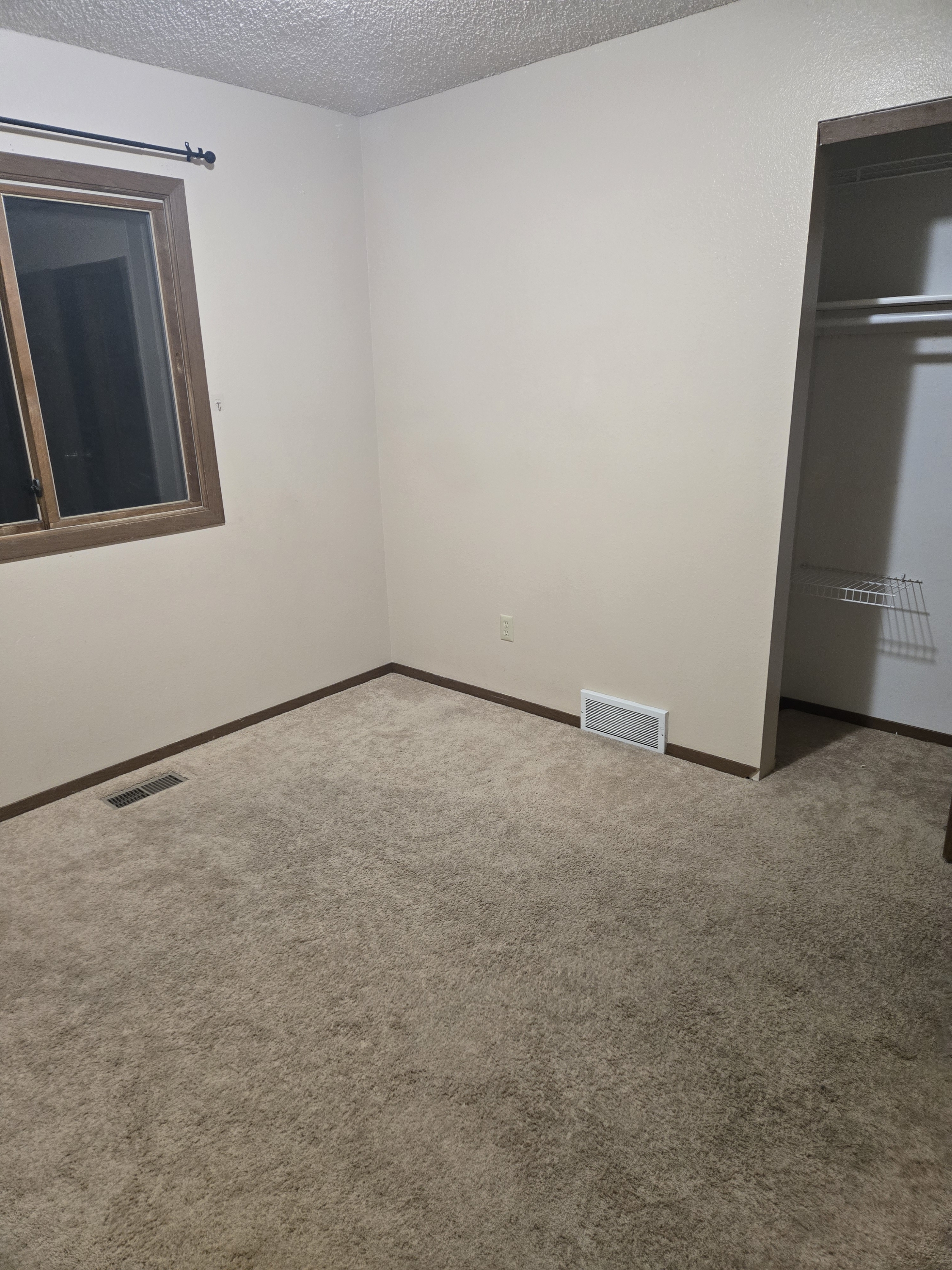 1431 Sioux Boulevard - 3